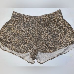 Hollister - Leopard Print Women’s Shorts